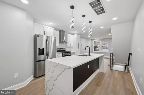263 W Sulis St, Philadelphia, PA 19120
