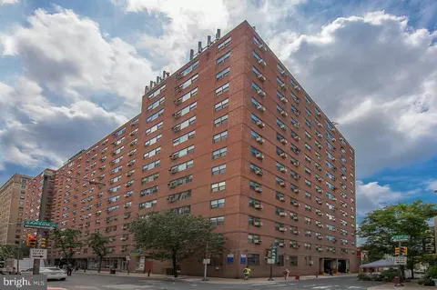 118 S 21st St #813, Philadelphia, PA 19103