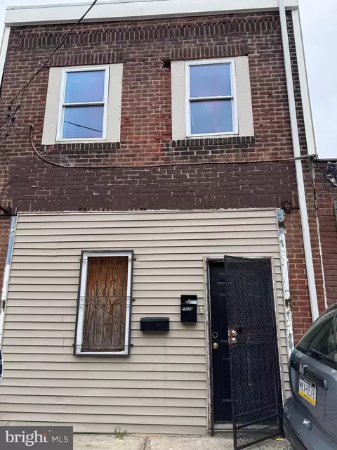 3353 Emerald St, Philadelphia, PA 19134