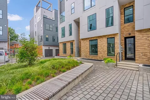 635 N 7th St #H4B, Philadelphia, PA 19123