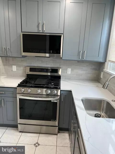 7460 Beverly Rd, Philadelphia, PA 19138