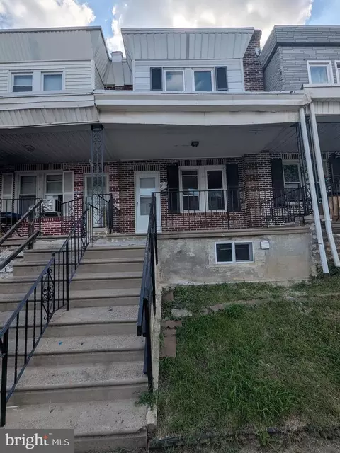 4048 Creston St, Philadelphia, PA 19135