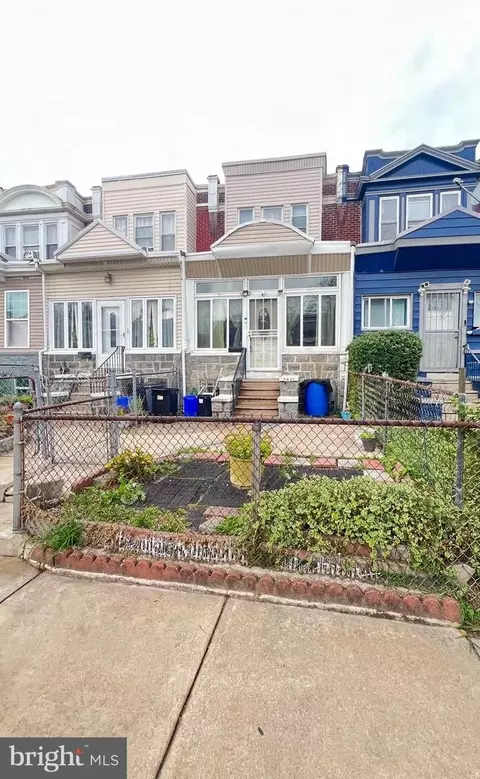 5821 Warrington Ave, Philadelphia, PA 19143