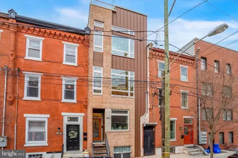 1825 Ginnodo St #R2, Philadelphia, PA 19130
