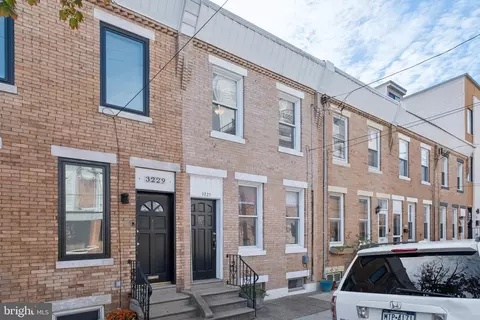 3227 Chatham St, Philadelphia, PA 19134