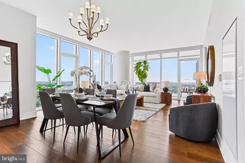 301 S Broad #2702, Philadelphia, PA 19107