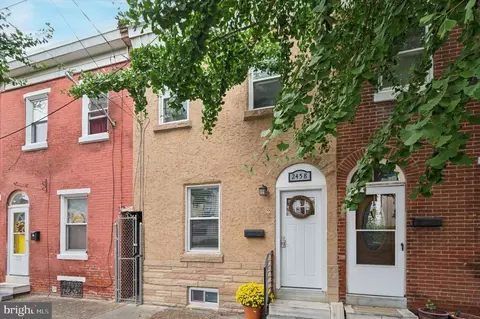 2458 Cedar St, Philadelphia, PA 19125