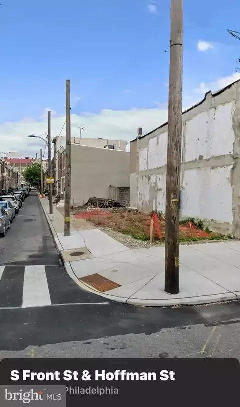 1912 S Front St, Philadelphia, PA 19148