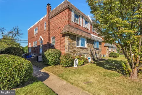7418 Revere St, Philadelphia, PA 19152