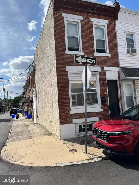 2520 E Auburn St, Philadelphia, PA 19134