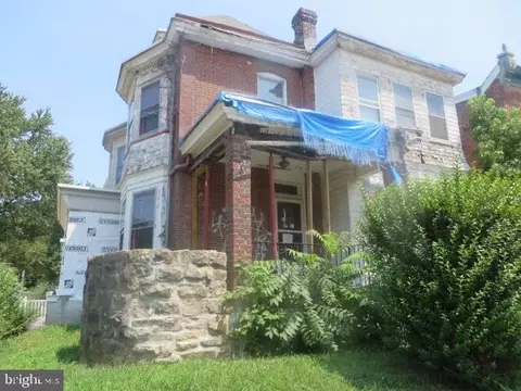 1001 3 Arrott St, Philadelphia, PA 19124