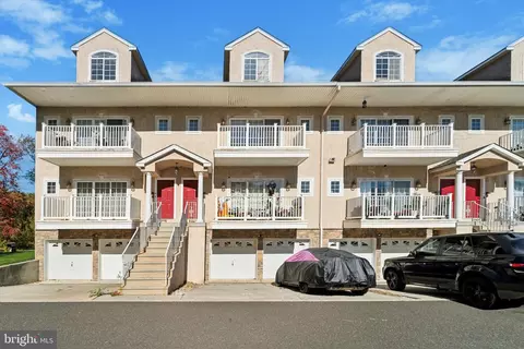 290 Byberry Rd #18, Philadelphia, PA 19116