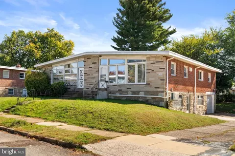 1132 Bingham St, Philadelphia, PA 19115