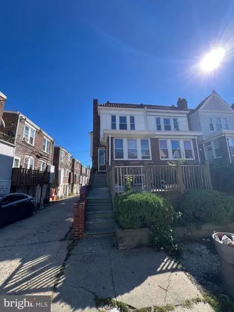 7243 Glenloch St, Philadelphia, PA 19135