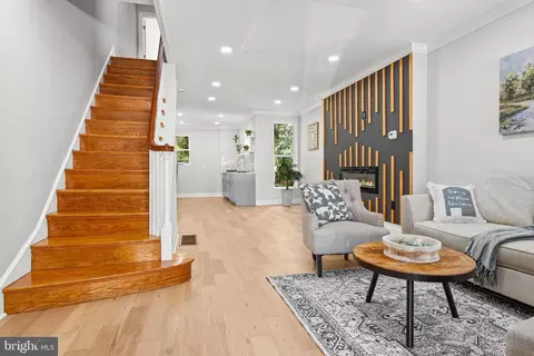 7638 Fayette St, Philadelphia, PA 19150