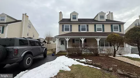 10123 Alexandra Ln, Philadelphia, PA 19116
