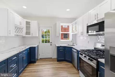 927 S 59th St, Philadelphia, PA 19143