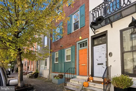 1934 Lombard St, Philadelphia, PA 19146
