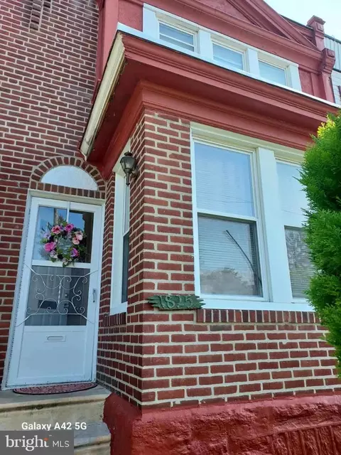 1825 Dallas St, Philadelphia, PA 19126
