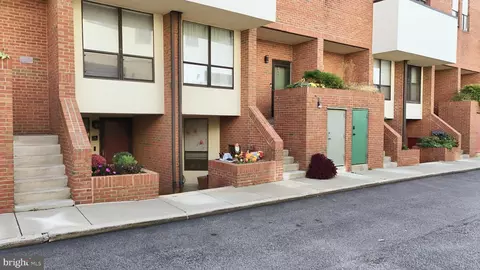 2033 49 Arch St #DR5L, Philadelphia, PA 19103