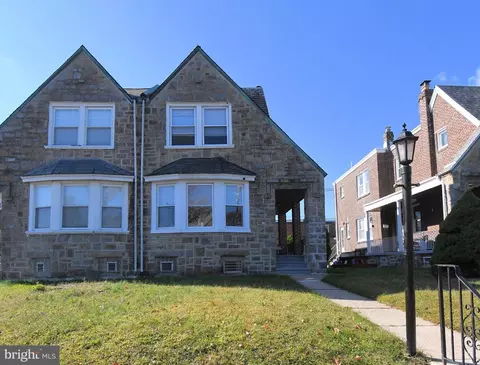 832 Knorr St, Philadelphia, PA 19111
