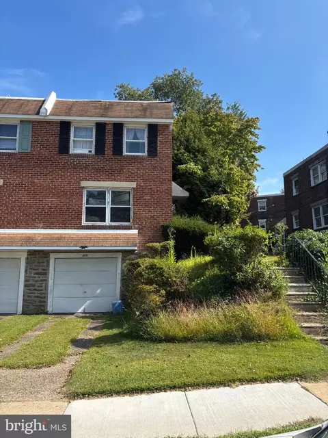 609 Fountain St, Philadelphia, PA 19128