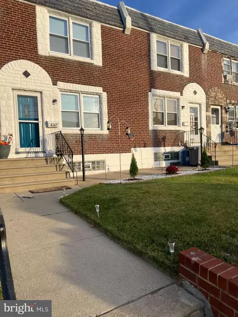 4247 Glendale St, Philadelphia, PA 19124