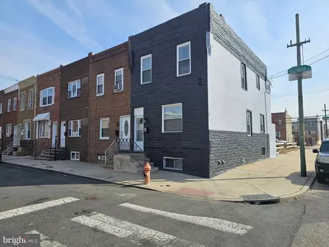 1555 S Hollywood St, Philadelphia, PA 19146