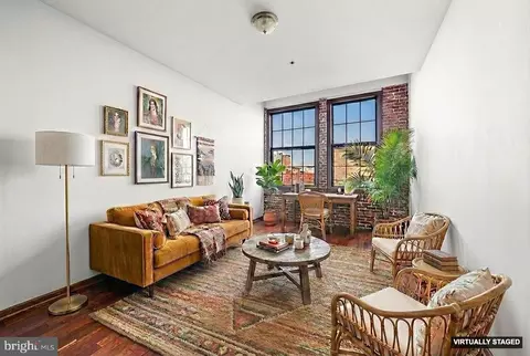 315 New St #614, Philadelphia, PA 19106