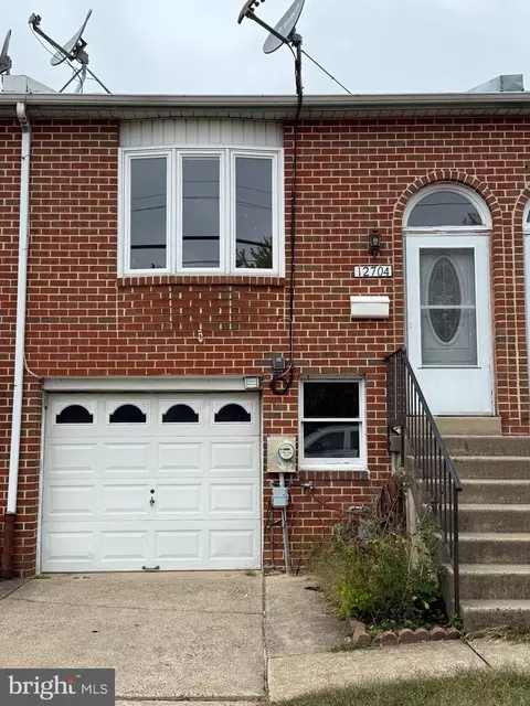 12704 Knights Rd, Philadelphia, PA 19154