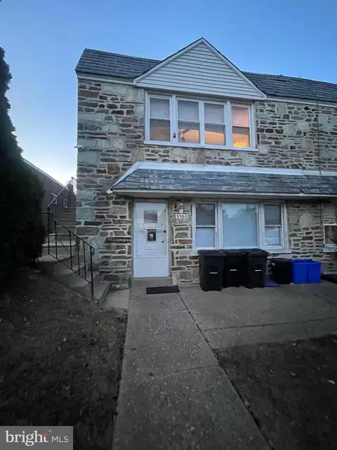 9366 Hoff St, Philadelphia, PA 19115