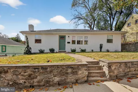 6948 Silverwood St, Philadelphia, PA 19128