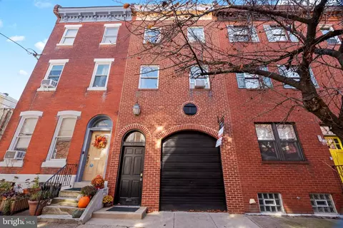 2010 Ogden St, Philadelphia, PA 19130