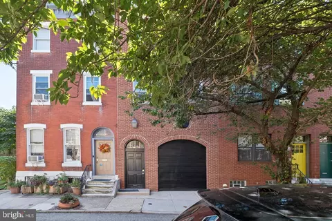 2010 Ogden St, Philadelphia, PA 19130