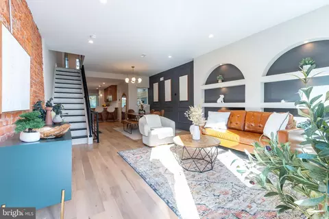 2033 Dickinson St, Philadelphia, PA 19146