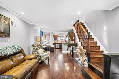 2402 S Lee St, Philadelphia, PA 19148