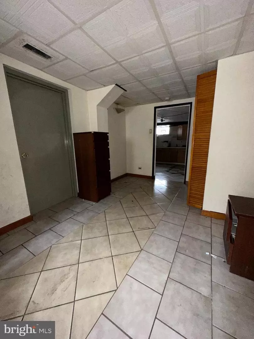 Entry Way - 1623 Middleton St, Philadelphia, PA 19138 photo 5 of 5