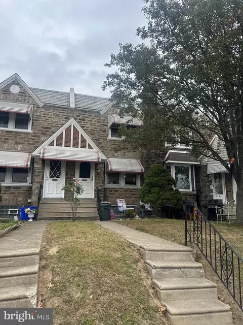 3323 Knorr St, Philadelphia, PA 19149
