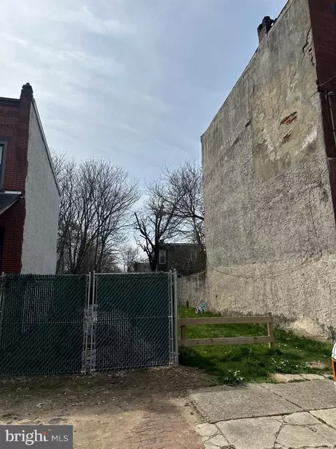 4218 Ogden St, Philadelphia, PA 19104