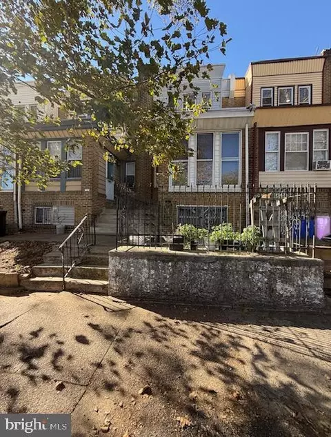 4806 C St, Philadelphia, PA 19120