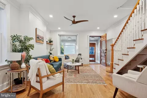 324 W Winona St, Philadelphia, PA 19144