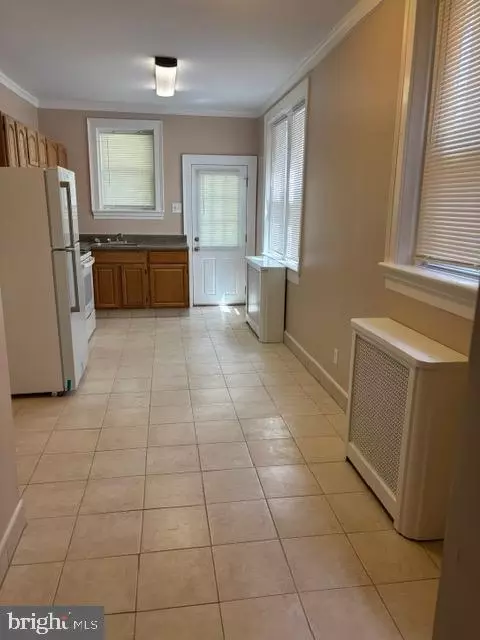 513 N 64th St, Philadelphia, PA 19151
