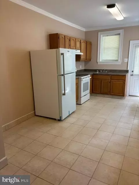 513 N 64th St, Philadelphia, PA 19151