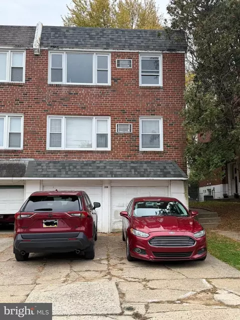 228 Erica St, Philadelphia, PA 19116