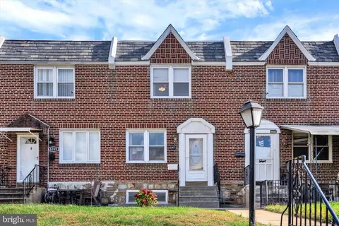 6247 Revere St, Philadelphia, PA 19149