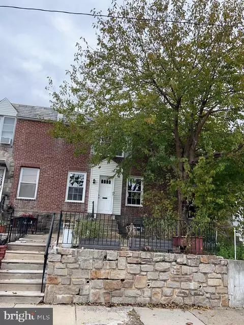 631 Anchor St, Philadelphia, PA 19120