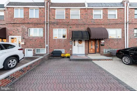 1926 Forrestal St, Philadelphia, PA 19145