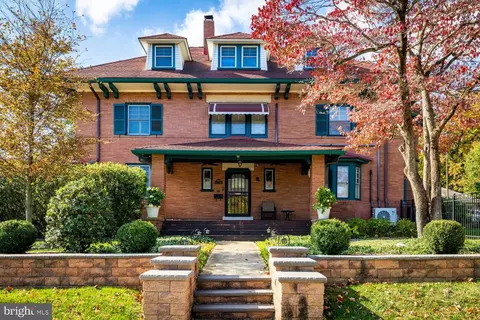 3001 W Queen Ln, Philadelphia, PA 19129