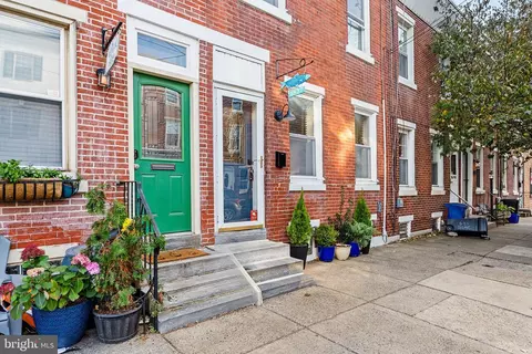 1837 Cedar St, Philadelphia, PA 19125