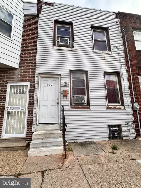 704 Mcclellan St, Philadelphia, PA 19148